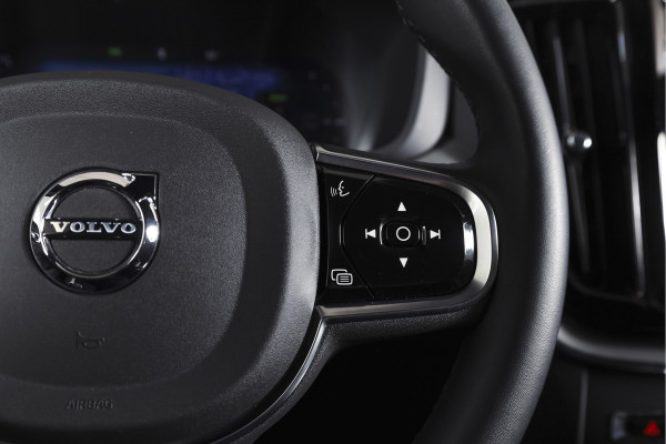 Volvo XC60 2.0 T8 Plug-in hybrid AWD Plus Black Edition | S/K-Panodak | Elek. Trekhaak | Harman/Kardon | Dig. Cockpit | Adapt. Cruise | Winterpakket | 360 Camera | NAV + App. Connect | ECC | Elek. Klep | LM 21" | 1608
