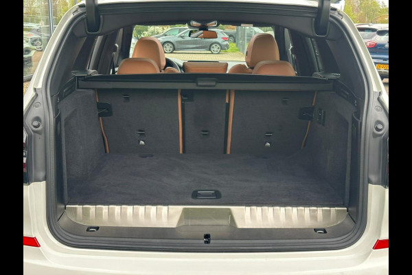 BMW X3 xDrive30e M Sport | Panoramadak | Vol leder | M-pakket | All-Season | Sportstoelen | Stoelverwarming | Camera | Head Up Display |