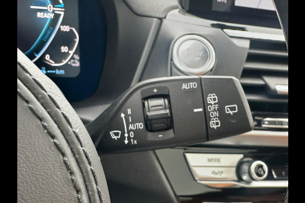 BMW X3 xDrive30e M Sport | Panoramadak | Vol leder | M-pakket | All-Season | Sportstoelen | Stoelverwarming | Camera | Head Up Display |