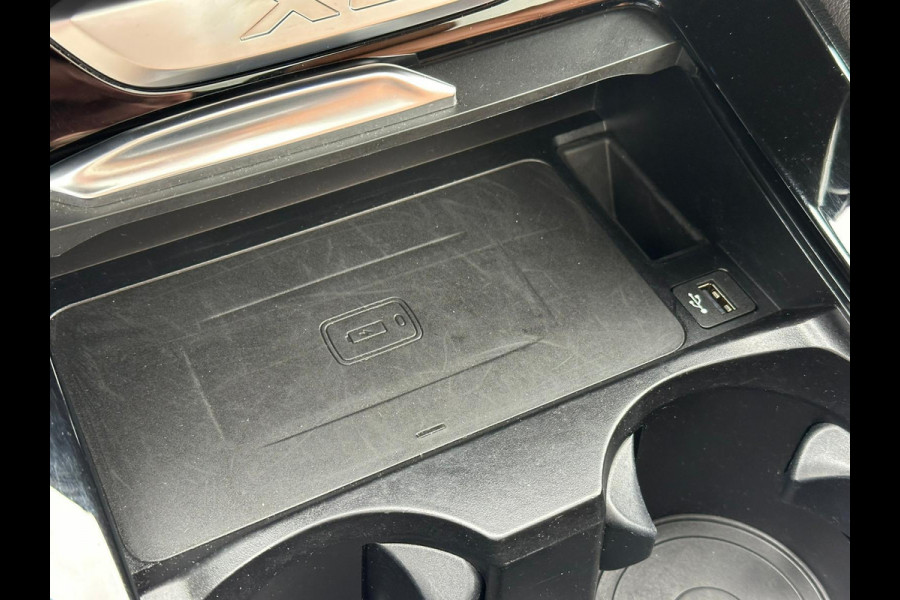 BMW X3 xDrive30e M Sport | Panoramadak | Vol leder | M-pakket | All-Season | Sportstoelen | Stoelverwarming | Camera | Head Up Display |