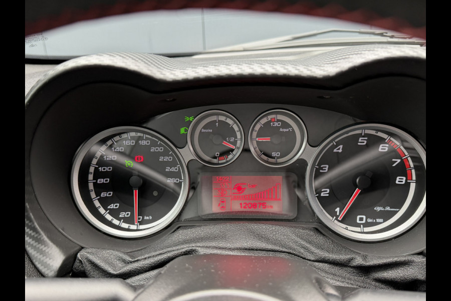 Alfa Romeo MiTo TwinAir ECO | 17" Velgen | Climate/cruise control | Parkeersensoren | Navigatie