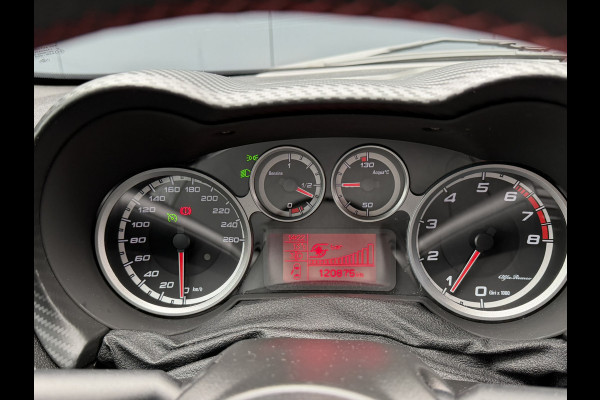 Alfa Romeo MiTo TwinAir ECO | 17" Velgen | Climate/cruise control | Parkeersensoren | Navigatie