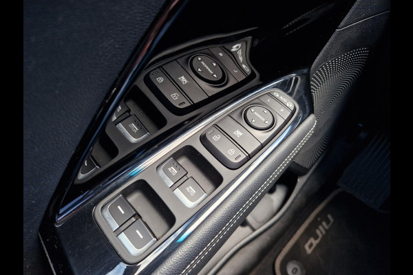 Kia e-Niro DynamicLine 64 kWh | Stoelverwarming | Navi | Camera | Apple Carplay / Android Auto | Cruise |