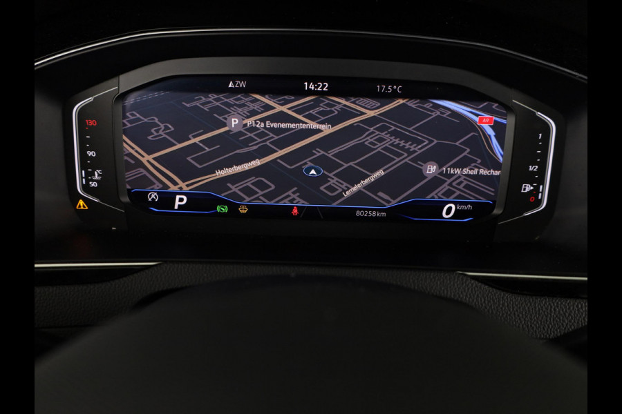 Volkswagen Passat Variant 1.5 TSI Business | Navigatie | Panorama dak | Parkeersensoren | Achteruit Camera | Digitale dashboard |