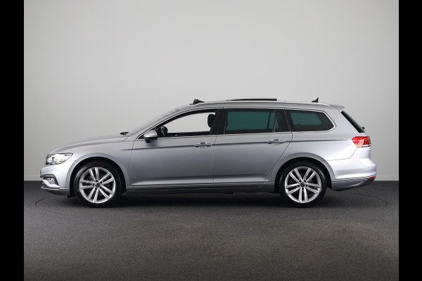 Volkswagen Passat Variant 1.5 TSI Business | Navigatie | Panorama dak | Parkeersensoren | Achteruit Camera | Digitale dashboard |