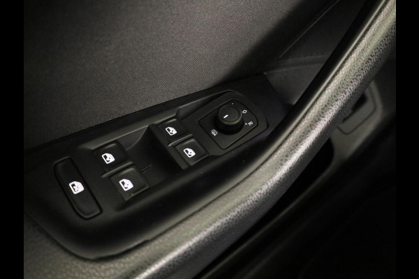 Volkswagen Passat Variant 1.5 TSI Business | Navigatie | Panorama dak | Parkeersensoren | Achteruit Camera | Digitale dashboard |