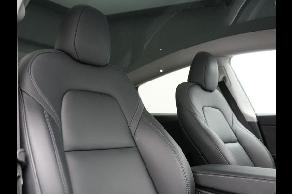 Tesla Model Y Long Range AWD 75 kWh 441pk | Full Self-Driving Capability | Panodak | Adaptive Cruise | Lederen Sportstoelen Memory & Verwarmd | Camera | Navigatie | ANDERE WIELDOPPEN!