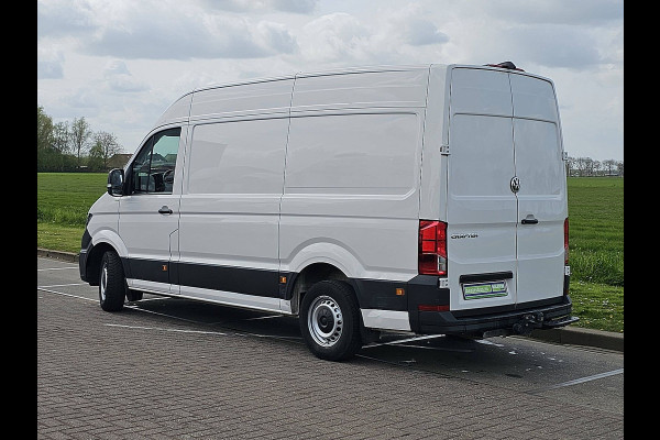 Volkswagen Crafter 35 L3H3 140Pk Automaat Trekhaak Camera CarPlay Euro6!