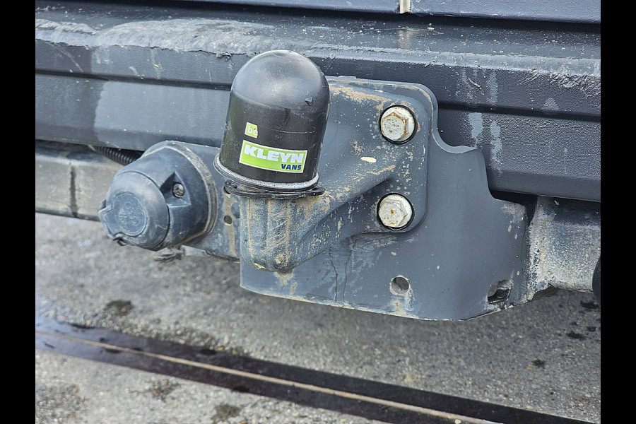 Volkswagen Crafter 35 L3H3 140Pk Automaat Trekhaak Camera CarPlay Euro6!