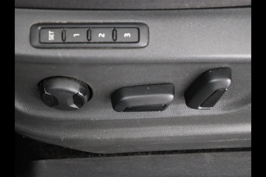 Škoda Kodiaq 1.5 TSI Style | Trekhaak | Stoelverwarming | Carplay | Sfeerverlichting | Memory | Keyless | Full LED | Navigatie | Climate control | Cruise control | Bluetooth