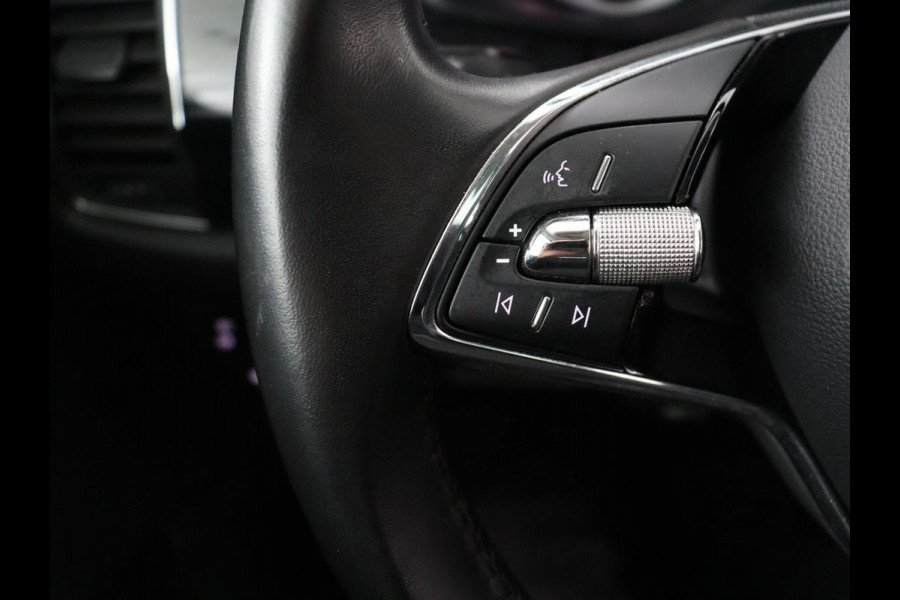 Škoda Kodiaq 1.5 TSI Style | Trekhaak | Stoelverwarming | Carplay | Sfeerverlichting | Memory | Keyless | Full LED | Navigatie | Climate control | Cruise control | Bluetooth