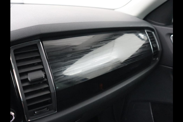 Škoda Kodiaq 1.5 TSI Style | Trekhaak | Stoelverwarming | Carplay | Sfeerverlichting | Memory | Keyless | Full LED | Navigatie | Climate control | Cruise control | Bluetooth