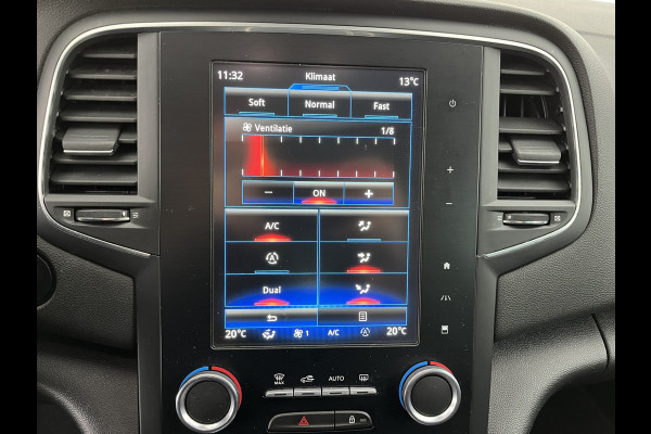 Renault Mégane Estate 1.6 TCe GT Aut. *FULL-LED | NAVI-FULLMAP | BOSE-SOUND | DIGI-COCKPIT | SPORT-SEATS | SHIFT-PADDLES | DAB+ | KEYLESS | PRIVACY-GLASS | ECC | PDC | CRUISE | 18''ALU*