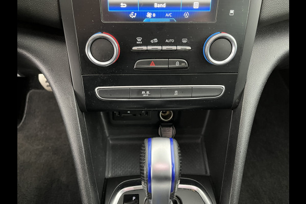 Renault Mégane Estate 1.6 TCe GT Aut. *FULL-LED | NAVI-FULLMAP | BOSE-SOUND | DIGI-COCKPIT | SPORT-SEATS | SHIFT-PADDLES | DAB+ | KEYLESS | PRIVACY-GLASS | ECC | PDC | CRUISE | 18''ALU*