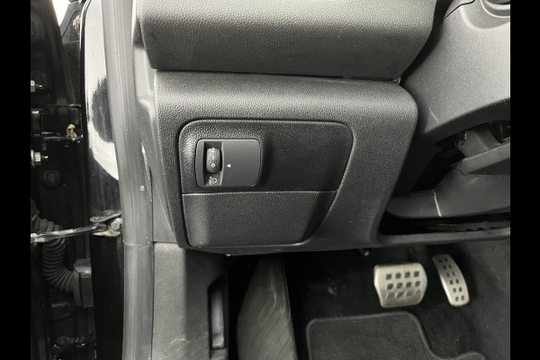 Renault Mégane Estate 1.6 TCe GT Aut. *FULL-LED | NAVI-FULLMAP | BOSE-SOUND | DIGI-COCKPIT | SPORT-SEATS | SHIFT-PADDLES | DAB+ | KEYLESS | PRIVACY-GLASS | ECC | PDC | CRUISE | 18''ALU*