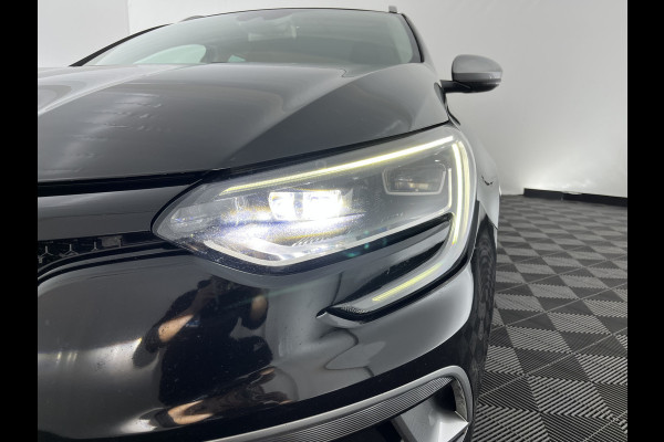 Renault Mégane Estate 1.6 TCe GT Aut. *FULL-LED | NAVI-FULLMAP | BOSE-SOUND | DIGI-COCKPIT | SPORT-SEATS | SHIFT-PADDLES | DAB+ | KEYLESS | PRIVACY-GLASS | ECC | PDC | CRUISE | 18''ALU*