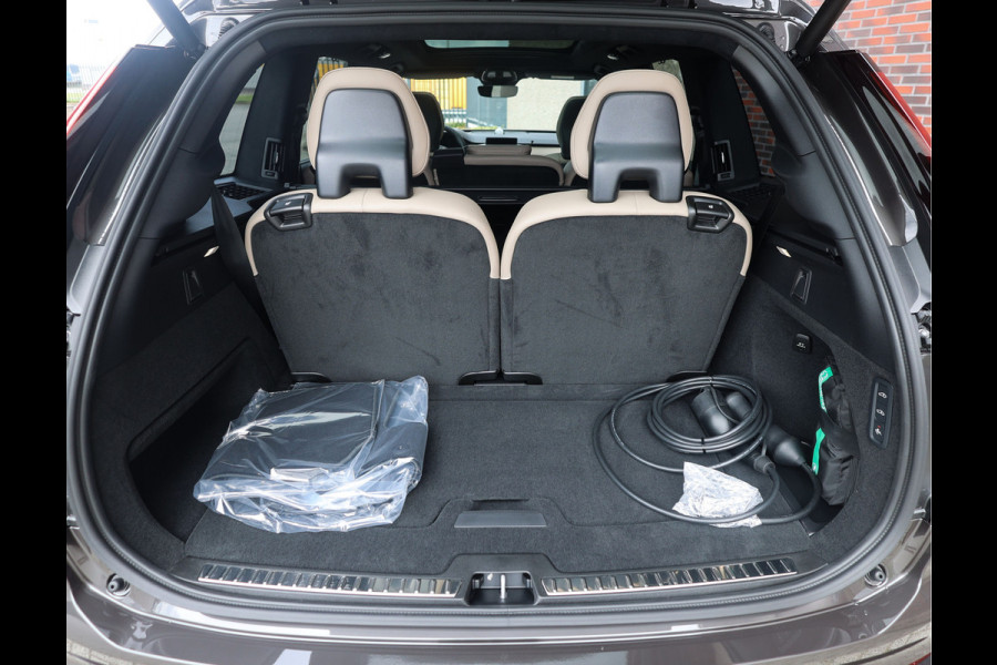 Volvo XC90 T8 AWD Ultra Dark | Pano - Trekhaak - Bowers&Wilkins
