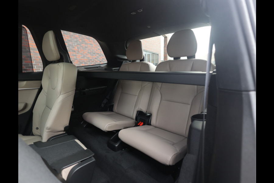 Volvo XC90 T8 AWD Ultra Dark | Pano - Trekhaak - Bowers&Wilkins