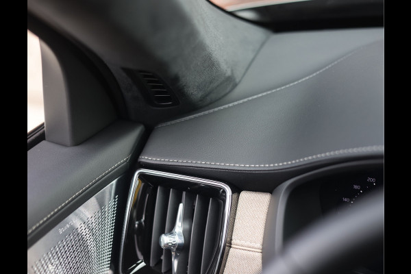 Volvo XC90 T8 AWD Ultra Dark | Pano - Trekhaak - Bowers&Wilkins