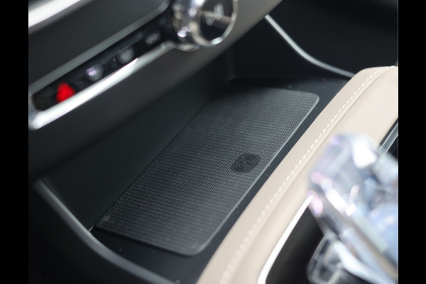 Volvo XC90 T8 AWD Ultra Dark | Pano - Trekhaak - Bowers&Wilkins