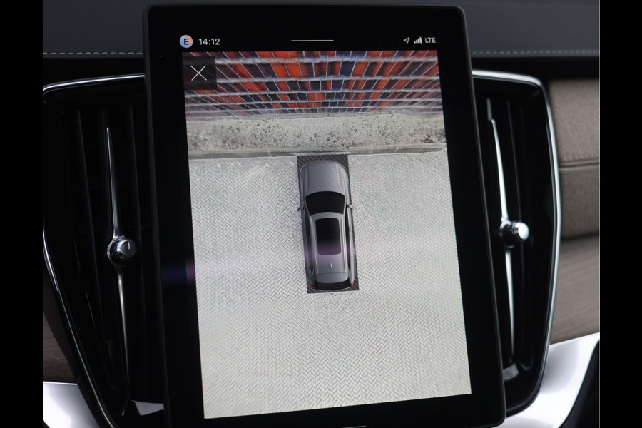 Volvo XC90 T8 AWD Ultra Dark | Pano - Trekhaak - Bowers&Wilkins