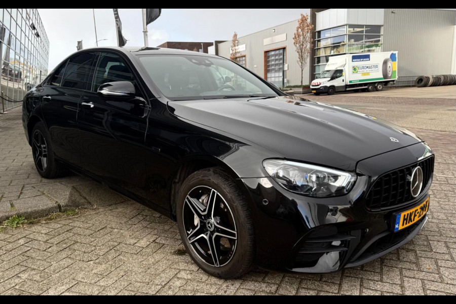 Mercedes-Benz E-Klasse 300 e 4MATIC AMG Line