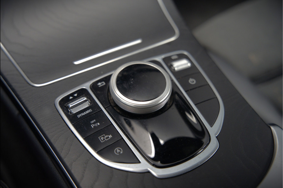 Mercedes-Benz C-Klasse Estate 160 Business Solution AMG Limited | Stoelverwarming | Cruise Control | Camera | Navigatie | Keyless | Trekhaak | Digitale Tellers | Dealer Onderhouden | LED High Performance | NAP