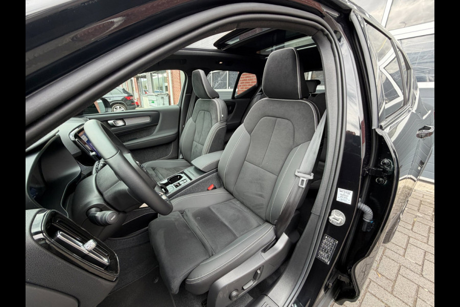Volvo XC40 2.0 B4 Plus Dark LED ACC Pano Trekhaak 360cam H/K