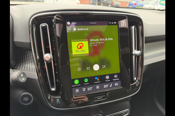 Volvo XC40 2.0 B4 Plus Dark LED ACC Pano Trekhaak 360cam H/K