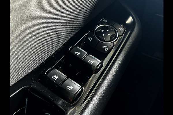 Ford S-Max 2.0 Titanium carplay_Automaat_Trekh_PDC