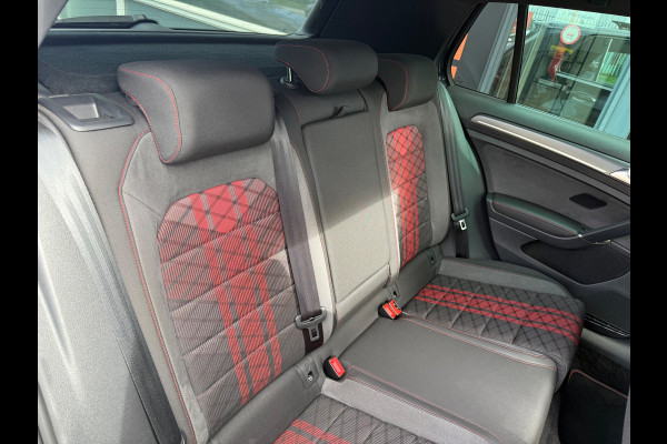 Volkswagen Golf 2.0 TSI GTI TCR | Pano | ACC | Camera | Carplay