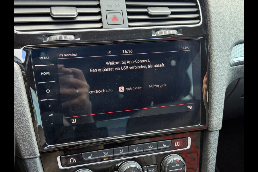 Volkswagen Golf 2.0 TSI GTI TCR | Pano | ACC | Camera | Carplay