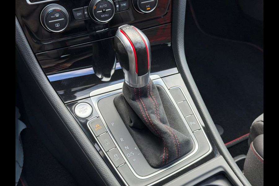 Volkswagen Golf 2.0 TSI GTI TCR | Pano | ACC | Camera | Carplay