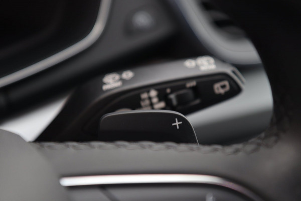 Audi Q5 50 TFSI e / ACC / CAMERA / VIRTUAL / ELEK. STOELEN / 20"