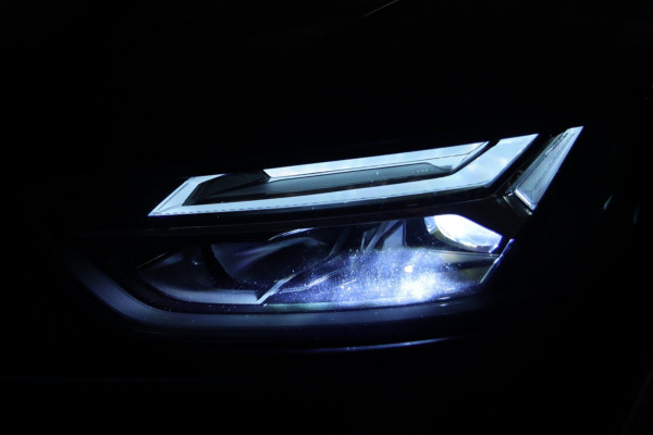 Audi Q5 50 TFSI e / ACC / CAMERA / VIRTUAL / ELEK. STOELEN / 20"