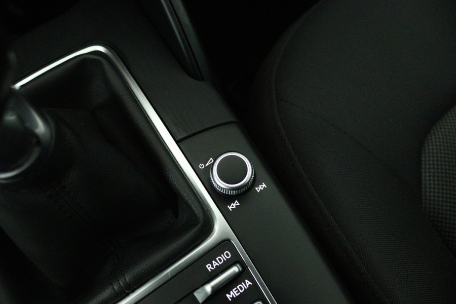 Audi A3 Sportback 30 TFSI Pro Line (PARKEERSENSOREN, CRUISE CONTROL, NAVIGATIE)