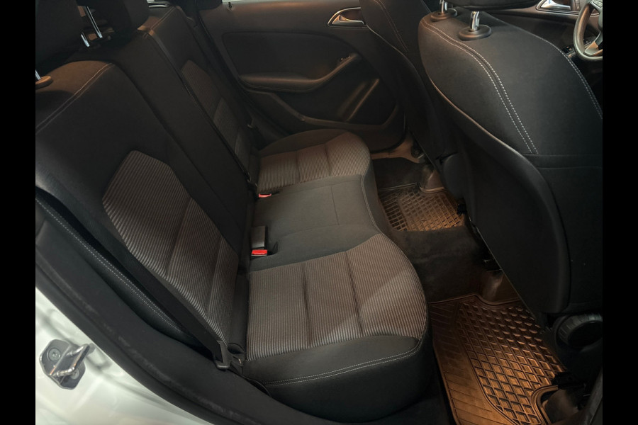 Mercedes-Benz B-Klasse 220 d Ambition Nette Auto!!