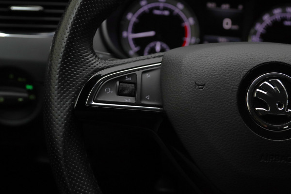 Škoda Octavia Combi 1.5 TSI 150 PK Automaat Greentech Style Business, Carplay, Cruise Control, Stoelverwarming
