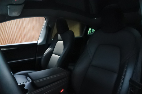 Tesla Model Y SOH: 94,7% Navi 360° Leer ACC Autopilot PDC Elektr. achterklep Stoelverwarmimg voor en achter Stuurverwarming Optie: Full Self-Driving Capability BTW auto