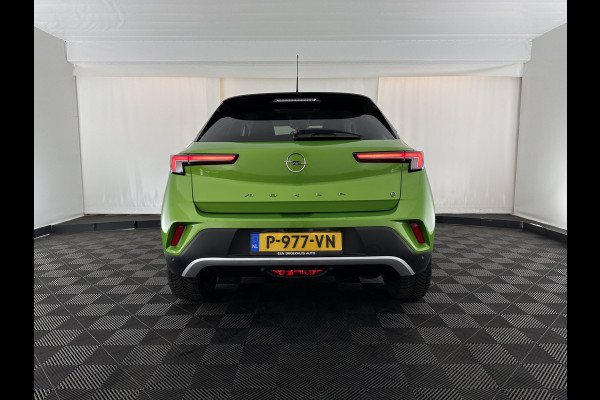 Opel Mokka-e Ultimate 50-kWh 7.4kw bl. [ 3-Fase ] {SOH-84%} (INCL-BTW) *FULL-LED | LEATHER-MICROFIBRE | ADAPTIVE-CRUISE | HEATED-SPORTSEATS | DAB+ | KEYLESS | DIGI-COCKPIT | CARPLAY | AMBIENT-LIGHT | CAMERA | LANE-ASSIST | 18"ALU*