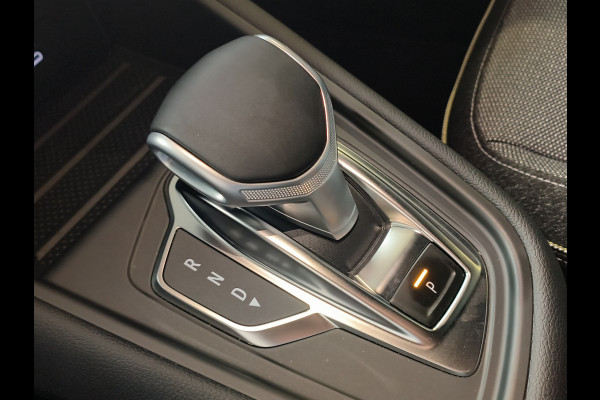 Renault Captur 1.3 mild hybrid 160 techno Rijklaar + Fabrieksgarantie Henk Jongen Auto's in Helmond,  al 50 jaar service zoals 't hoort!