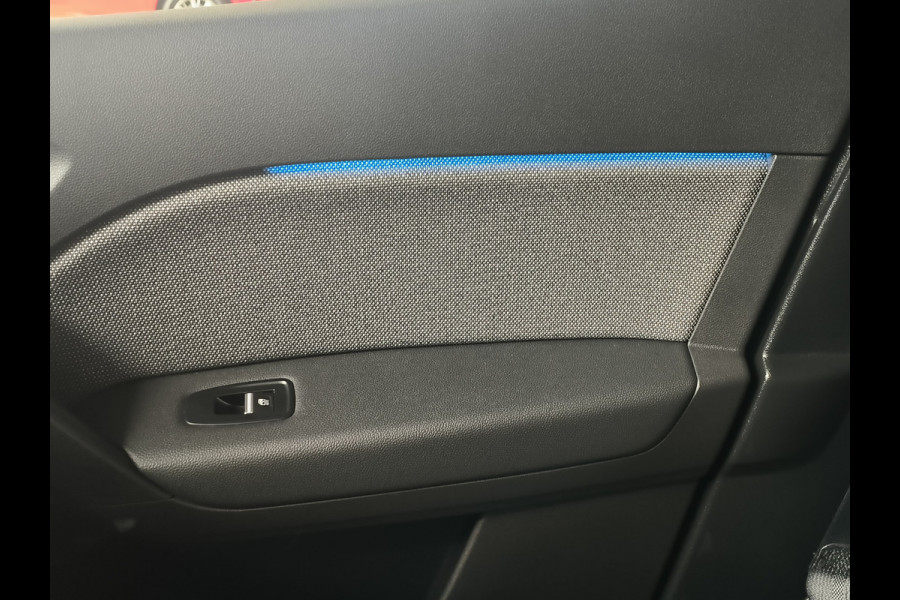 Renault Captur 1.3 mild hybrid 160 techno Rijklaar + Fabrieksgarantie Henk Jongen Auto's in Helmond,  al 50 jaar service zoals 't hoort!