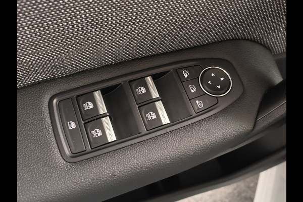 Renault Captur 1.3 mild hybrid 160 techno Rijklaar + Fabrieksgarantie Henk Jongen Auto's in Helmond,  al 50 jaar service zoals 't hoort!