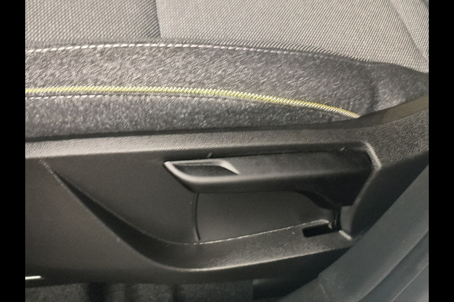 Renault Captur 1.3 mild hybrid 160 techno Rijklaar + Fabrieksgarantie Henk Jongen Auto's in Helmond,  al 50 jaar service zoals 't hoort!