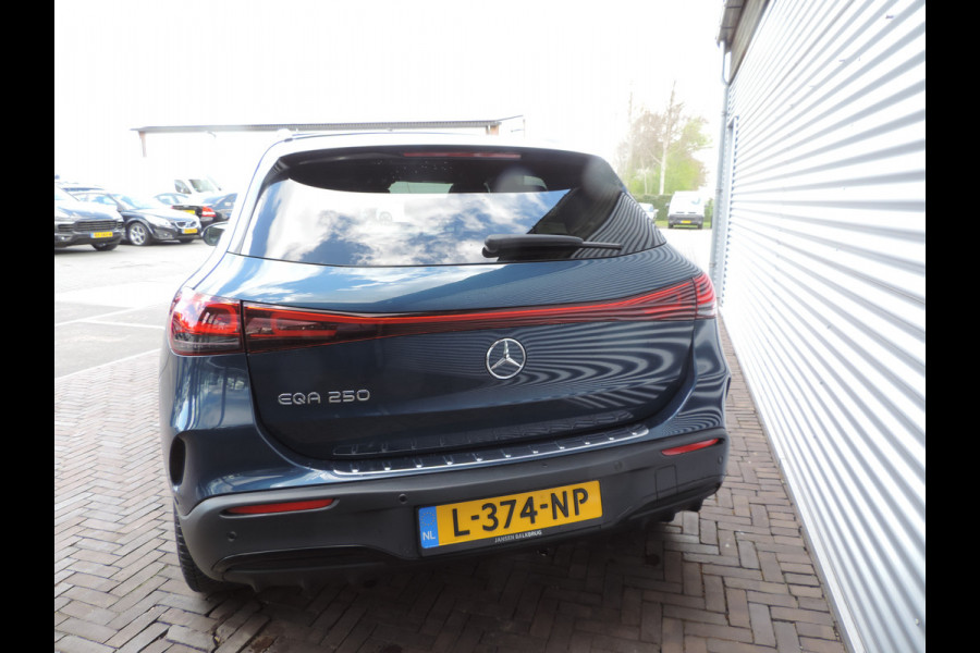 Mercedes-Benz EQA 250 Business Solution AMG 67 kWh AMG PANORAMADAK NIGHT
