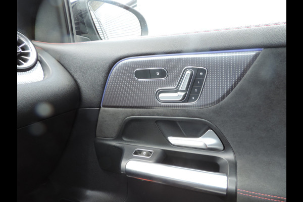 Mercedes-Benz EQA 250 Business Solution AMG 67 kWh AMG PANORAMADAK NIGHT