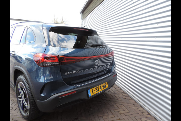 Mercedes-Benz EQA 250 Business Solution AMG 67 kWh AMG PANORAMADAK NIGHT