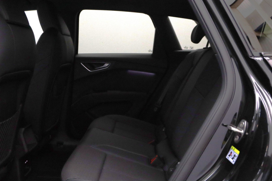Audi Q4 e-tron 40 204 PK Launch edition S-Line Competition 77 kWh SOH 95%, Stoelverwarming, S-line Pakket, Adap. Cruise Control