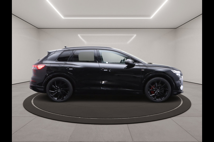 Audi Q4 e-tron 40 204 PK Launch edition S-Line Competition 77 kWh SOH 95%, Stoelverwarming, S-line Pakket, Adap. Cruise Control