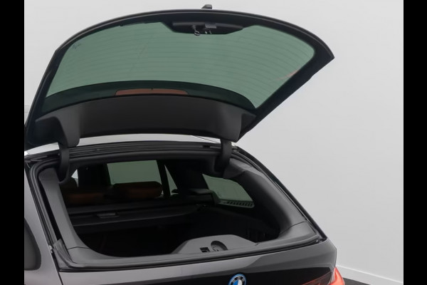 BMW 3 Serie Touring 330e (215kW / 292pk) ** LED, HALF LEDER, TREKH, SHADOW-LINE, PRIVACY, HiFi ** 1e EIG - UNFALLFREI ** ** INFORMEER OOK NAAR ONZE AANTREKKELIJKE FINANCIAL-LEASE TARIEVEN **